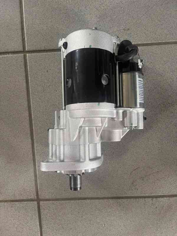 Starter k motoru Lambardini Belorus 320, 422, 622 a další ND - foto 2