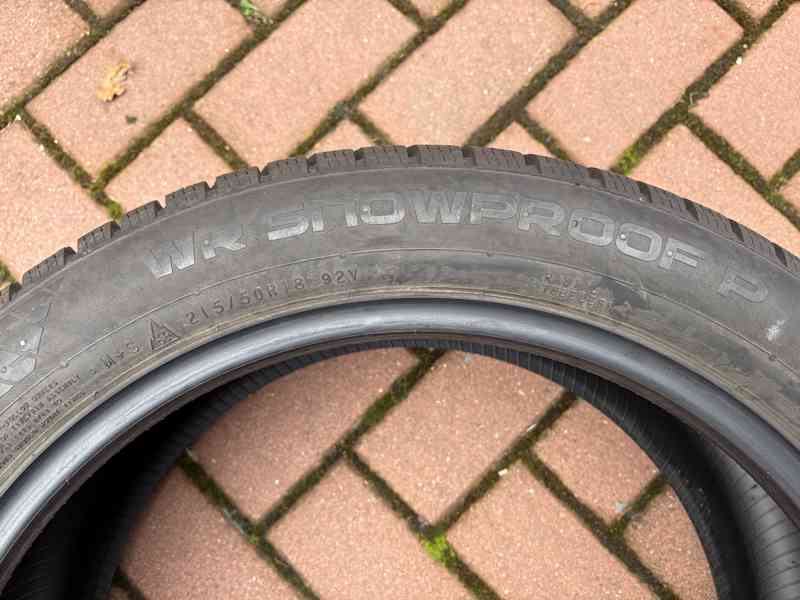 Zimní pneu Nokian Tyres WR Snowproof P 215/50 R 18  92 - foto 3