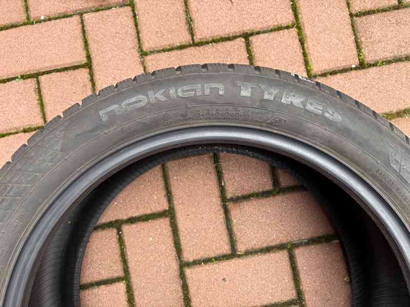 Zimní pneu Nokian Tyres WR Snowproof P 215/50 R 18  92 - foto 2