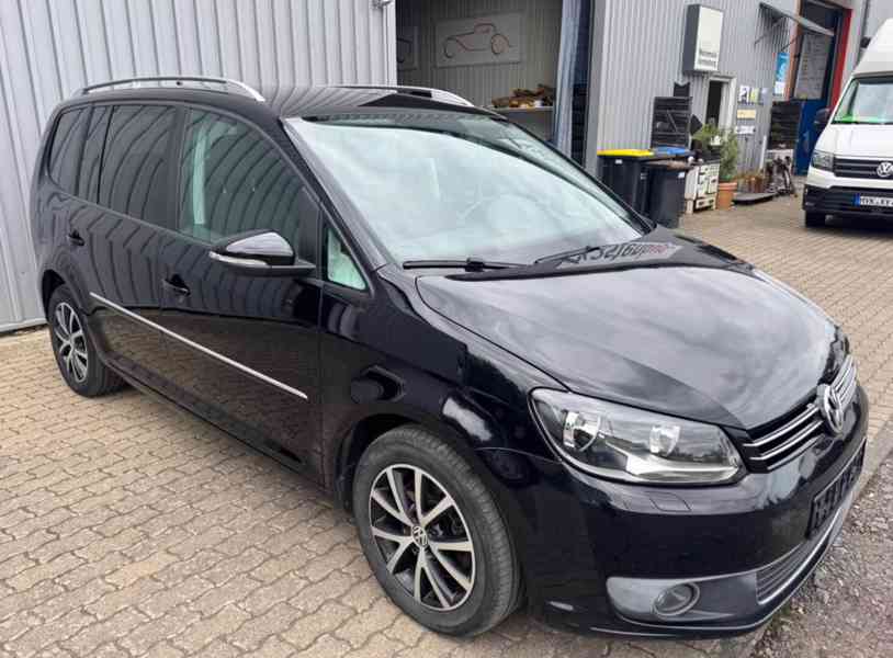 Volkswagen Touran 2,0TDI Highline DSG 130kw - foto 4