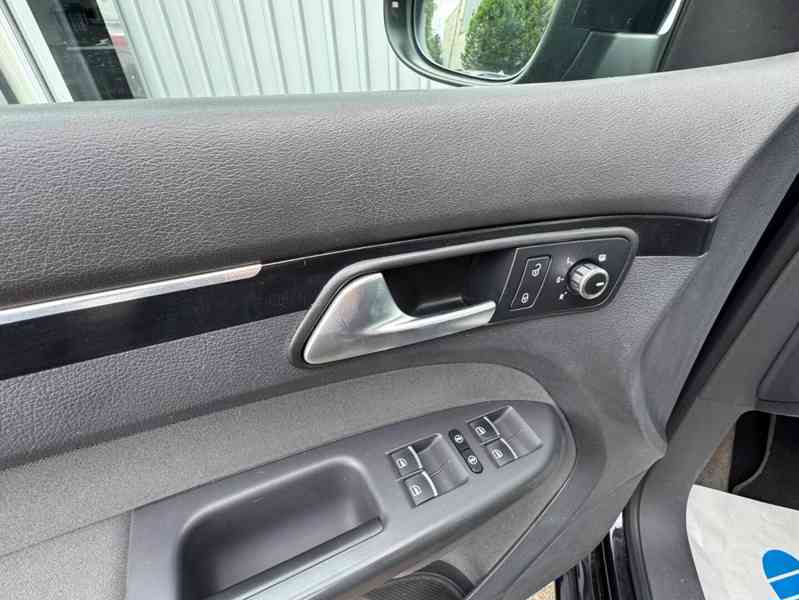 Volkswagen Touran 2,0TDI Highline DSG 130kw - foto 13