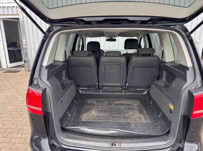 Volkswagen Touran 2,0TDI Highline DSG 130kw - foto 8