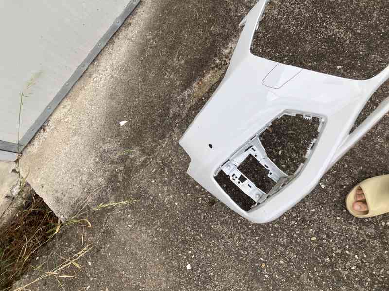 PREDNI NARAZNIK Audi A4 B9 8W lift 19- cerny pdc - foto 8