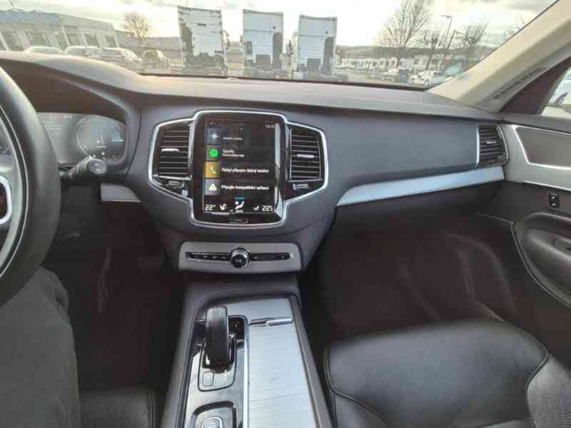 VOLVO XC90 AWD Momentum, 173kW - foto 7