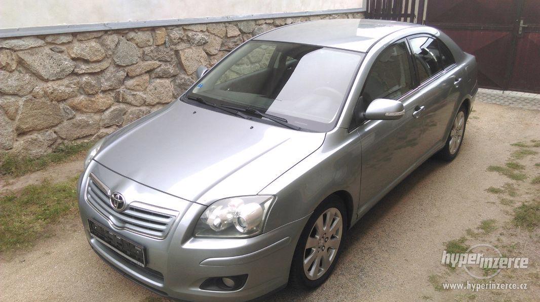 Toyota Avensis T25 liftback 2.0 D-4D 93kW - foto 1