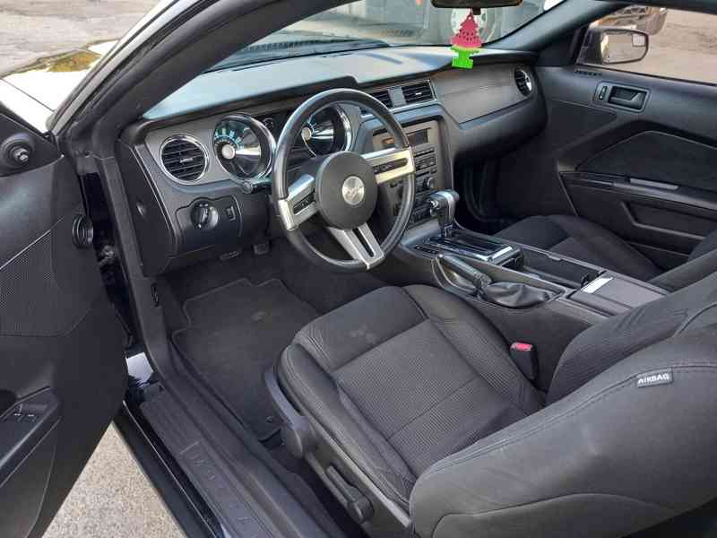 Ford Mustang GT 4.6 V8 - foto 5
