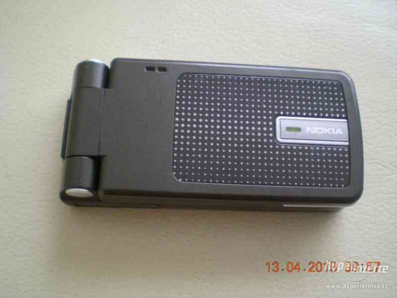 Nokia 6260 - plně funkční vyklápěcí telefony z r.2004 - foto 3