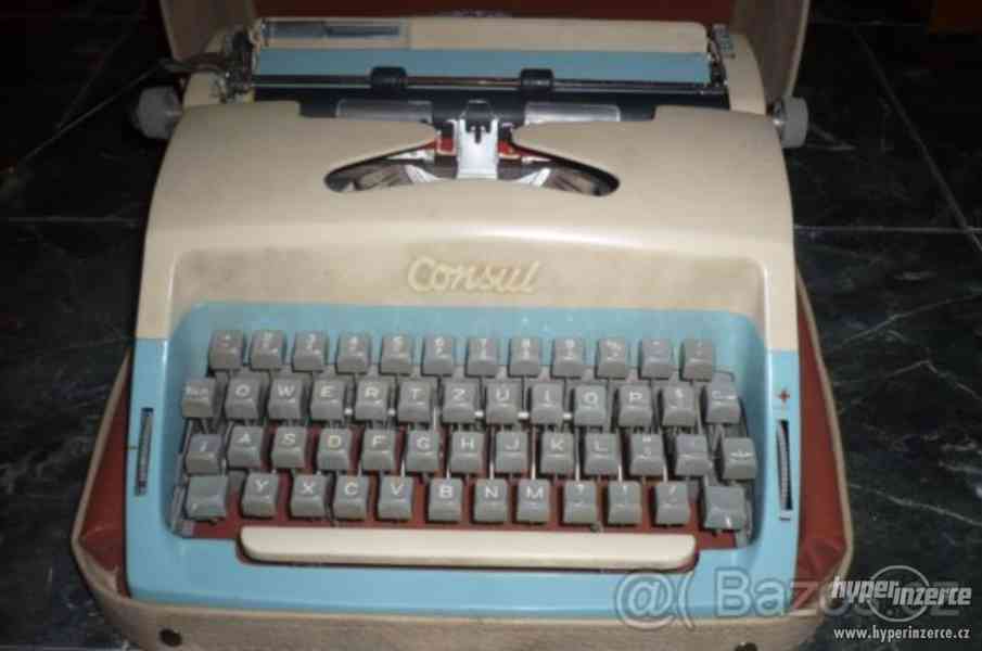 Prodám psací stroj Consul s origin. kufříkem ze 60. let - foto 1
