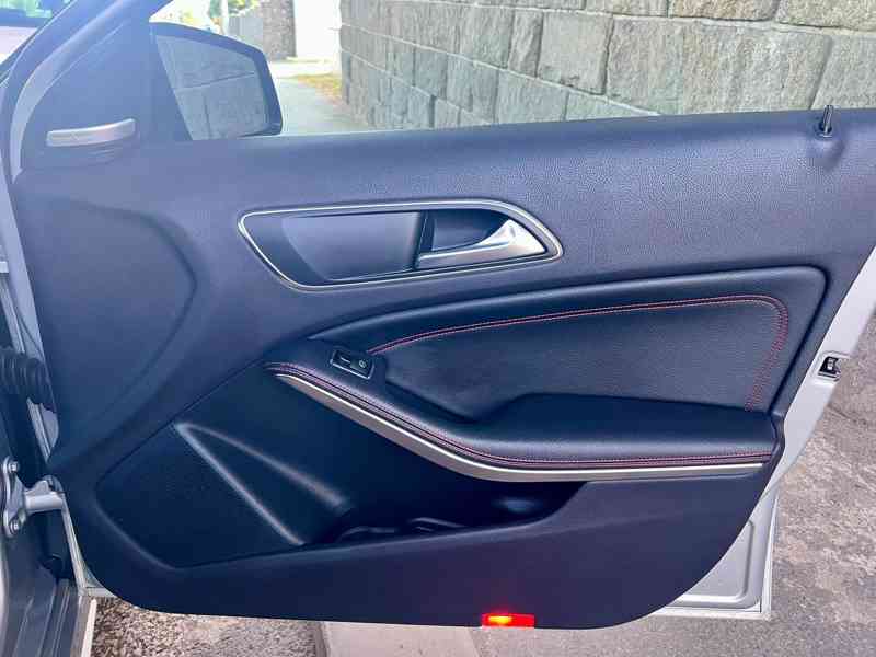 Mercedes Benz A 250 - foto 19