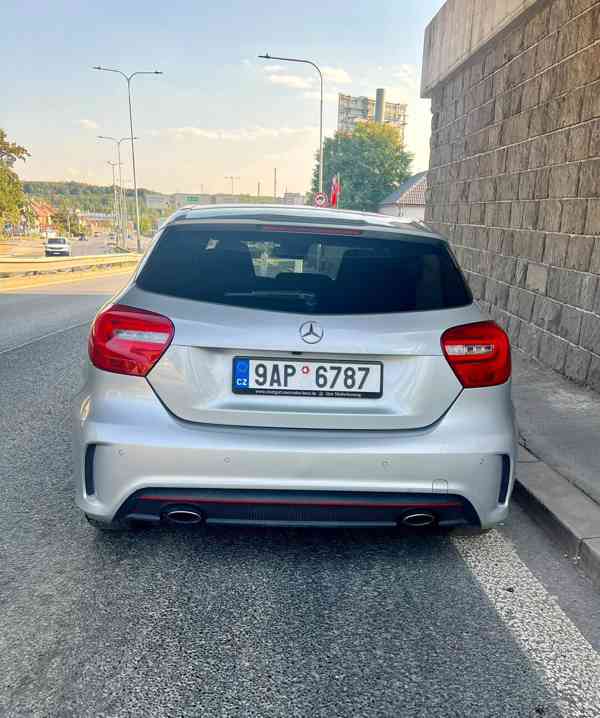 Mercedes Benz A 250 - foto 13