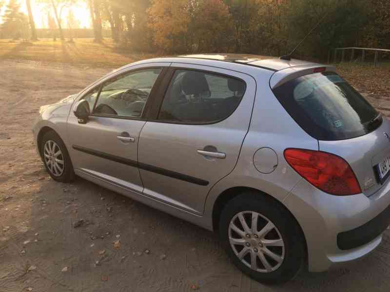 Peugeot 207 Panoramatická střecha - foto 9