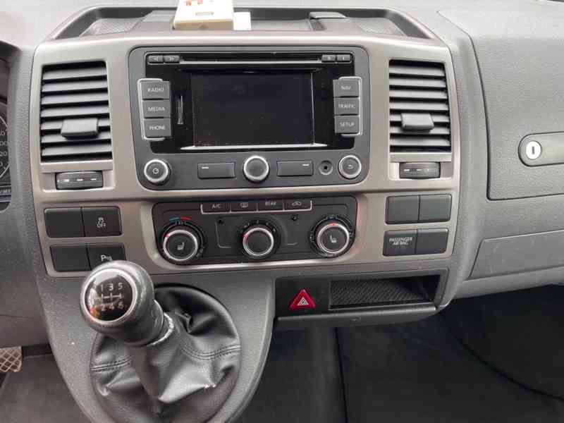 Volkswagen T5 Multivan 2.0TDI 103kw - foto 8