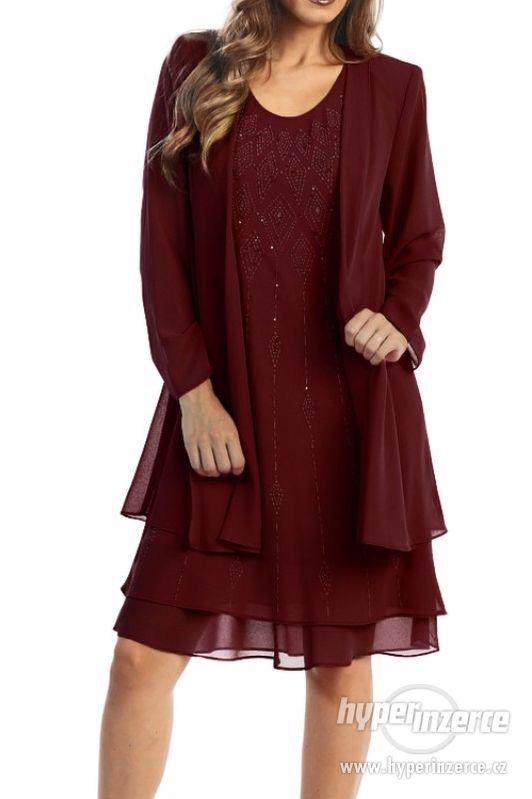 DÁMSKÝ SPOLEČENSKÝ BORDÓ KOSTÝM - foto 1