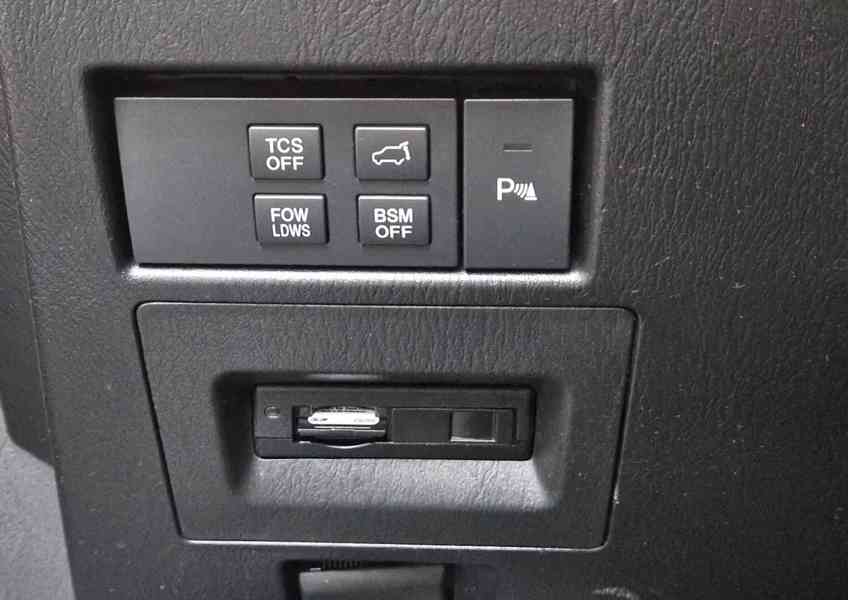 Mazda CX-9 3,7i  V6 benzín 204kw - foto 24