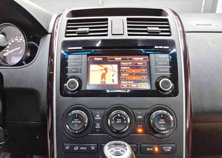 Mazda CX-9 3,7i  V6 benzín 204kw - foto 21