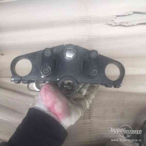 Dily yamaha FZS 1000 FAZER,od roku 2001 - foto 1