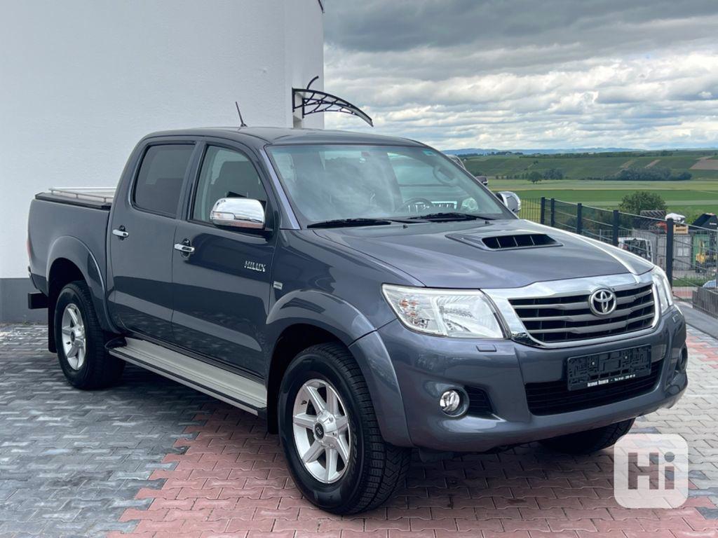 Toyota Hilux 3,0D4D Executive 4x4 126kw - foto 1