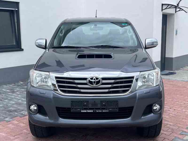 Toyota Hilux 3,0D4D Executive 4x4 126kw - foto 3