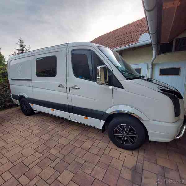 Obytná dodávka vw crafter  - foto 14