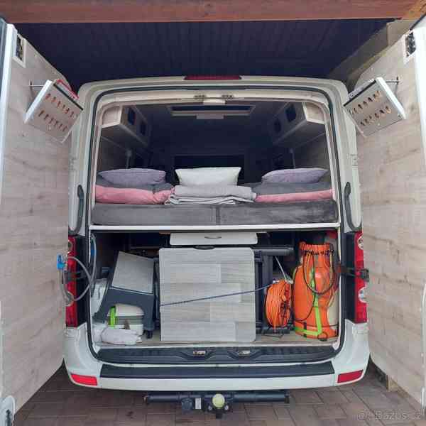 Obytná dodávka vw crafter  - foto 19