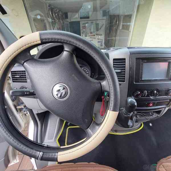 Obytná dodávka vw crafter  - foto 17