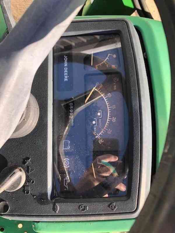 Traktor John Deere 790 - foto 4