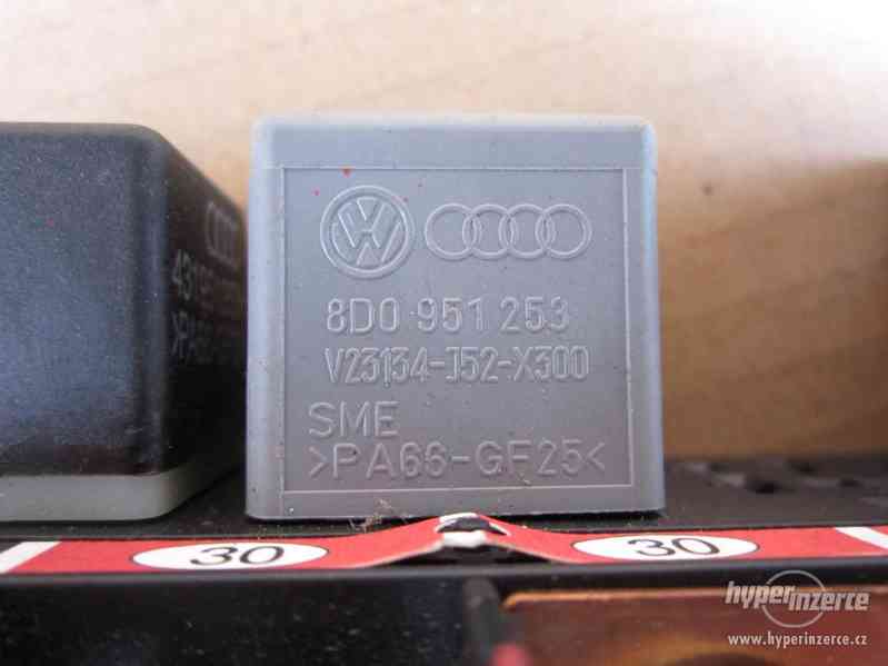 Pojistkový blok 8L0941822A relatka Audi A6 C5 4B - foto 6