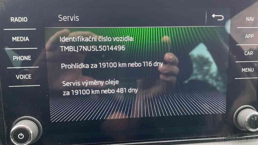Škoda Karoq 2,0   TDI DSG 4x4 Style Plus - foto 19