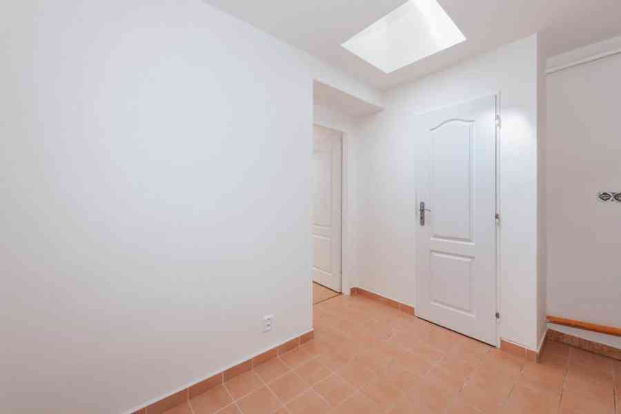 Prodej bytu 4+1, plocha 99,6 m2,  3. NP,  Praha 10 Hostivař - foto 4