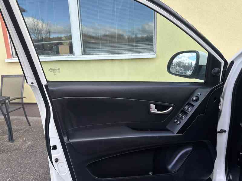SsangYong Korando 2.0XDi 4x4/1MAJ/129kW/Výhřev - foto 10