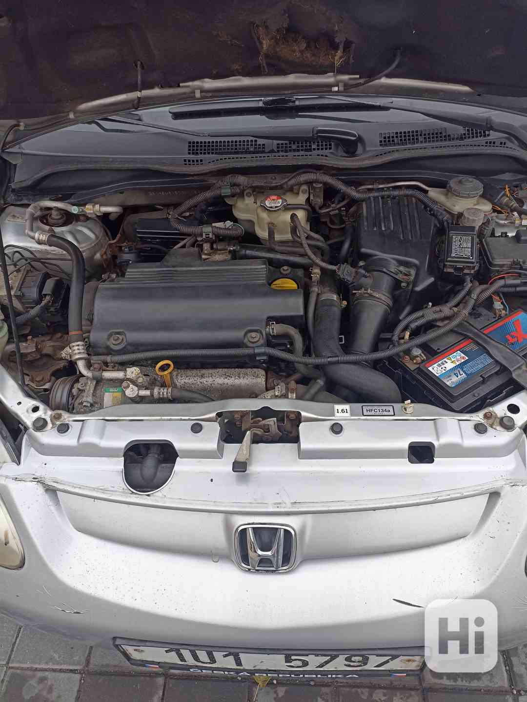 Honda Civic VII 5D 1.7 CTDi 74kw - foto 1