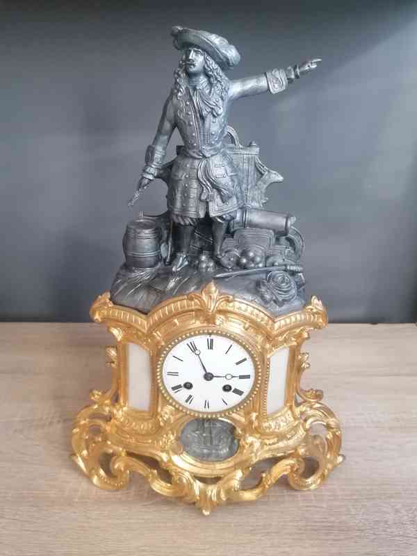 Figurálne Francúzske hodiny Korzár - foto 1