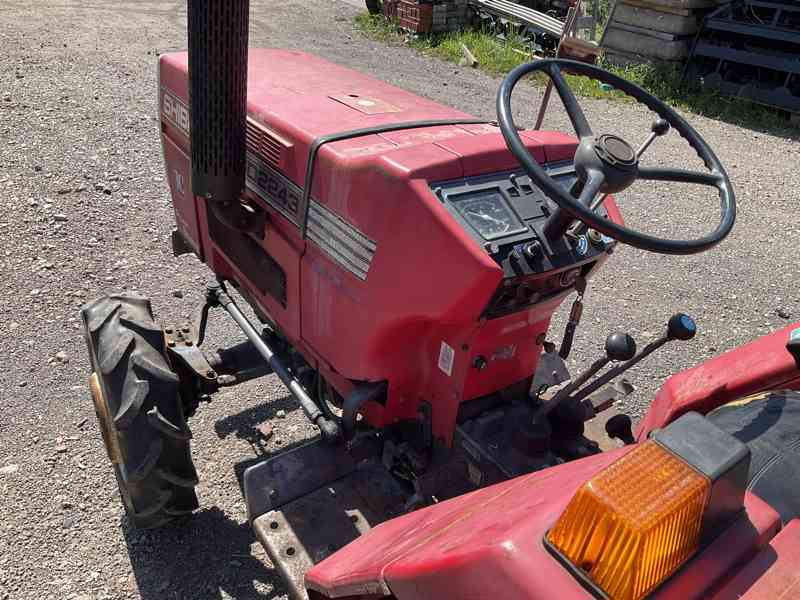 Japonský traktor Shibaura SD 2243, výkon 22 Hp,4x4 - foto 3