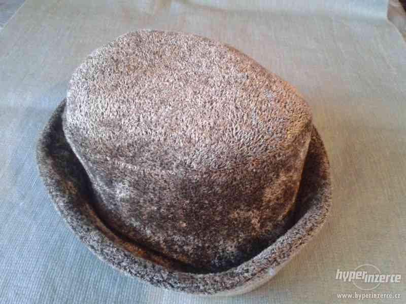 Dámský klobouk - foto 1
