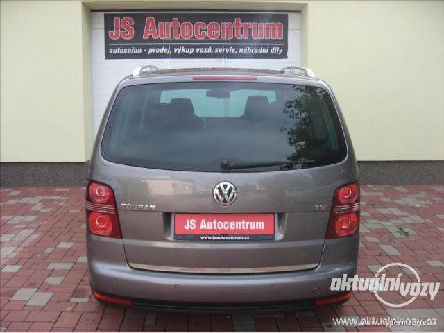 Volkswagen Touran 1.4, benzín, vyrobeno 2007 - foto 14