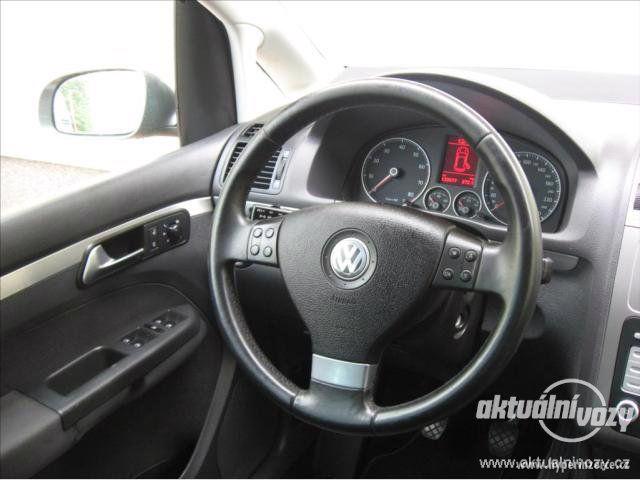 Volkswagen Touran 1.4, benzín, vyrobeno 2007 - foto 21