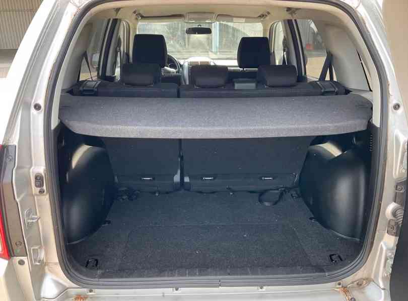 Suzuki Grand Vitara 2.4i Club benzin 124kw - foto 7