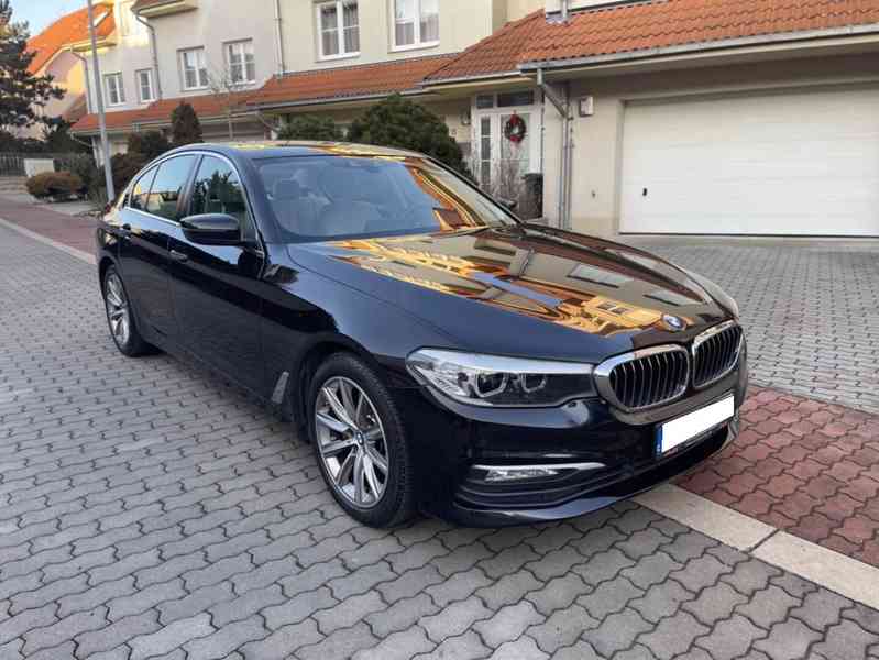 BMW 520d, 140 kW, r.2019, LIMUZÍNA, 1.MAJ., 100% SERVIS - foto 2