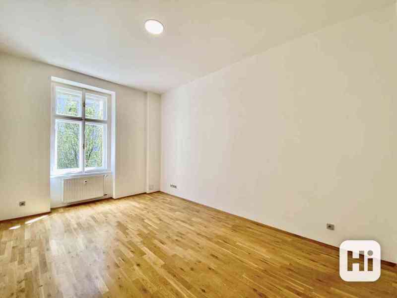 Slunný byt 2+1 po rekonstrukci, s patrem na spaní, 1.patro, 65m2, Záhřebská ulice, Vinohrady, Praha - foto 7