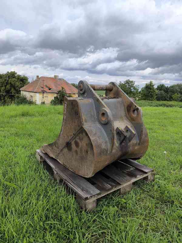 Podkopová lopata, 75cm s upínáním Liebherr - foto 4