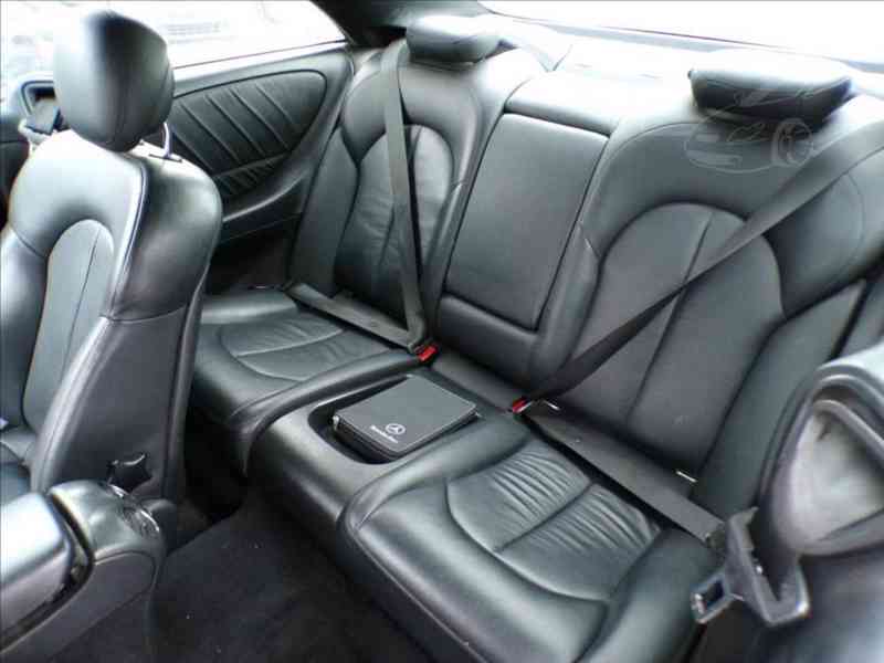 Mercedes-Benz CLK 3,0 320CDI - foto 8