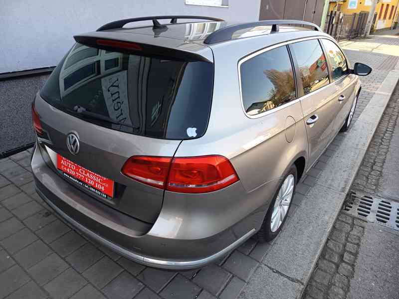 VOLKSWAGEN Passat Variant 2,0TDI Comfortline  - foto 8