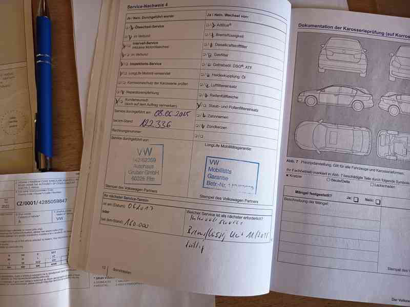 VOLKSWAGEN Passat Variant 2,0TDI Comfortline  - foto 25