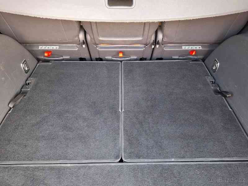 Volkswagen Touran 2,0 TDI 2 - foto 4