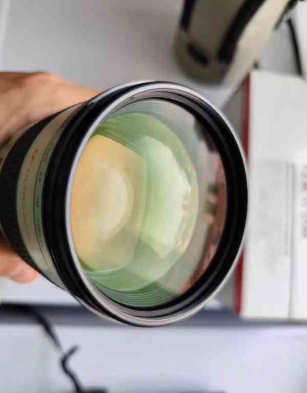 Objektiv Canon EF 70-200 mm f/2,8 - foto 3