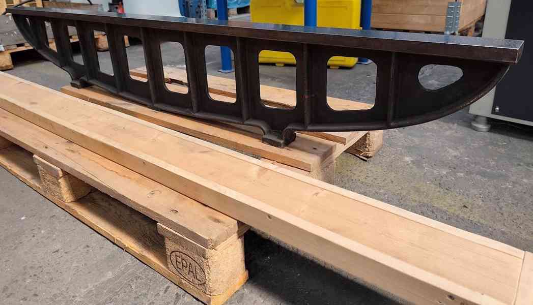 Mostové příměrné tušírovací pravítko ŠKODA - foto 3