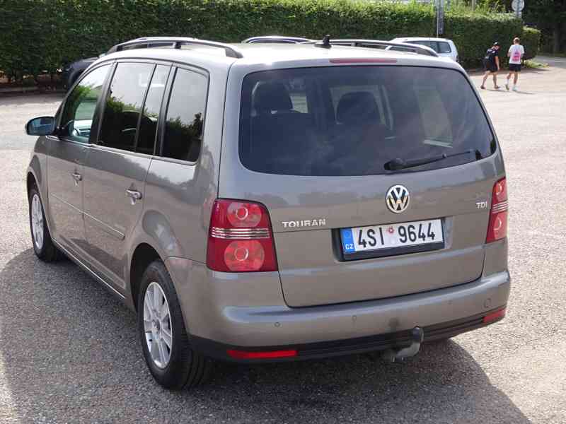 VW Touran 1.9 TDI r.v.2009 (77 kw) stk:7/2026 - foto 4