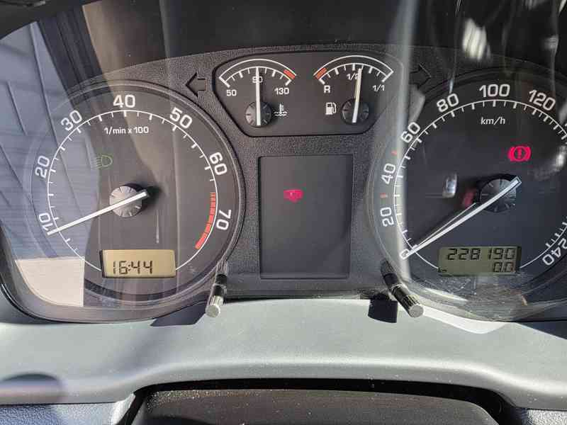 Škoda Octavia I, kombi 1.6 - foto 7