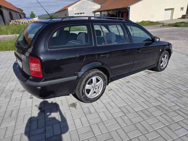 Škoda Octavia I, kombi 1.6 - foto 8
