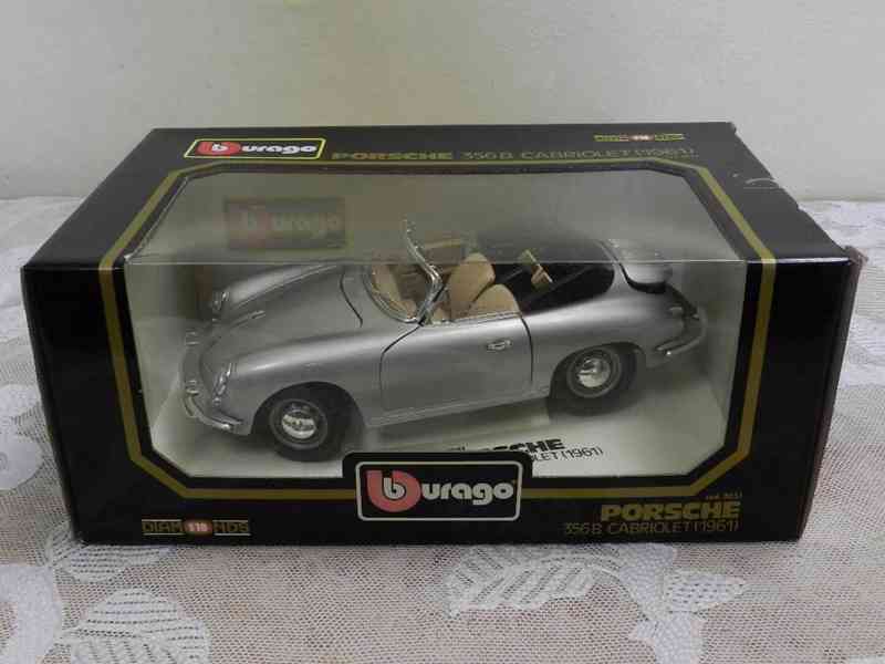 Starý kovový model Burago 1/18 Porsche 356 B Cabriolet 1961